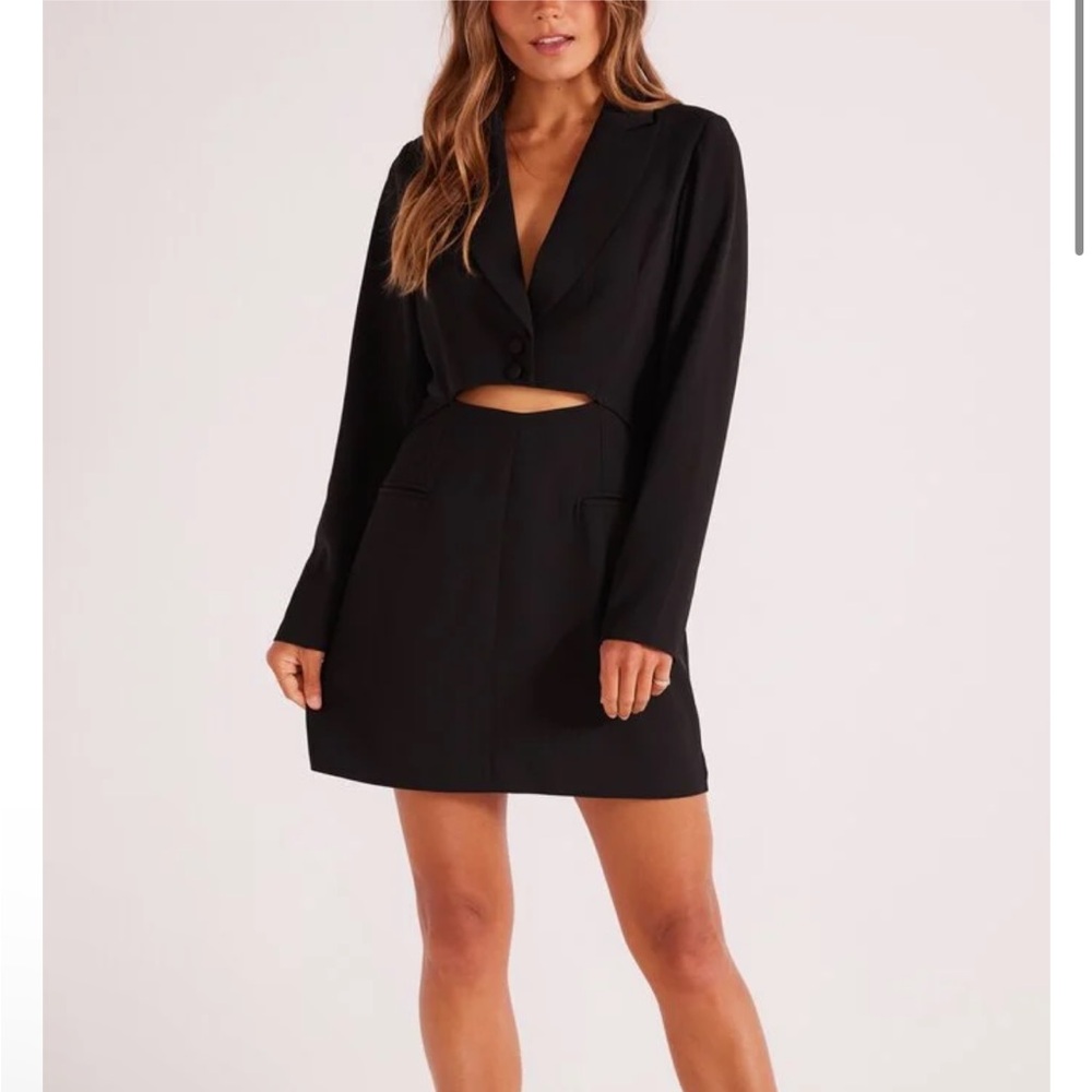ALLIE BLAZER DRESS IN BLACK